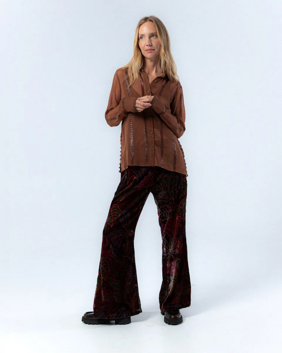 

Женская блузка с круглым вырезом и рукавами-буфами Лара Niza, светло-коричневый