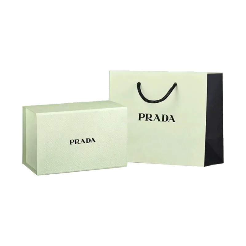Матовая помада PRADA Ultimate Lip Plumping — фото 2