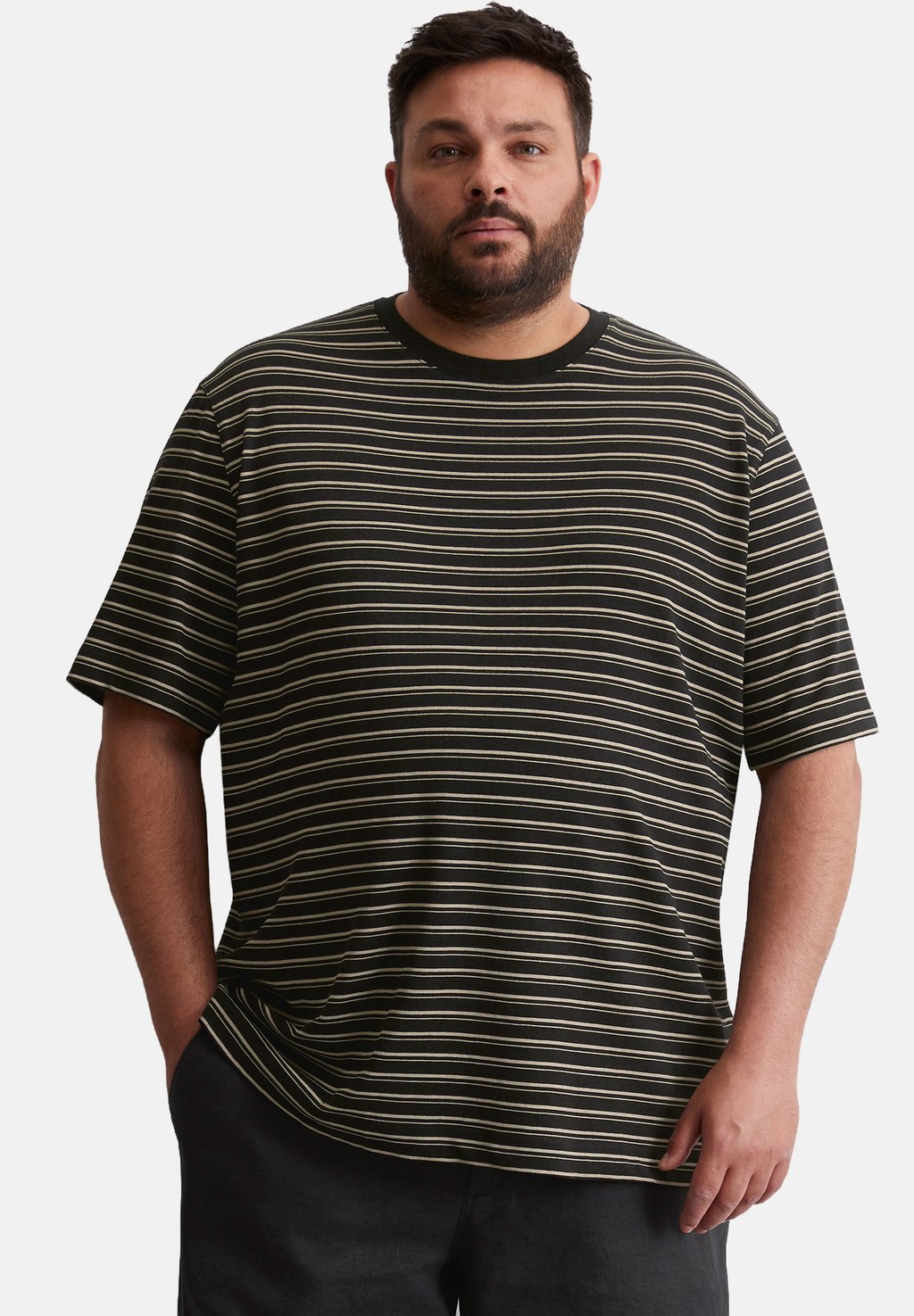 

Футболка с принтом REGULAR Marc O'Polo, черный