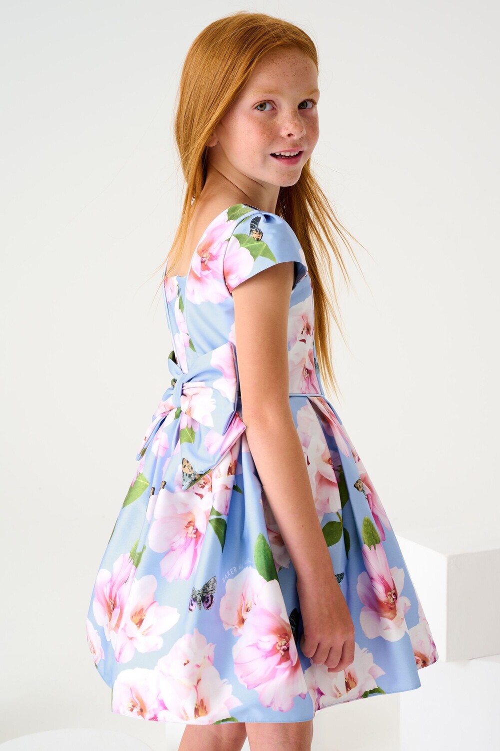 

Синее атласное платье с цветочным узором Baker by Ted Baker, синий