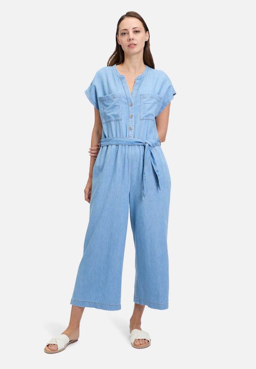 

Комбинезон MIT AUFGESETZTEN TASCHEN Betty & Co, синий