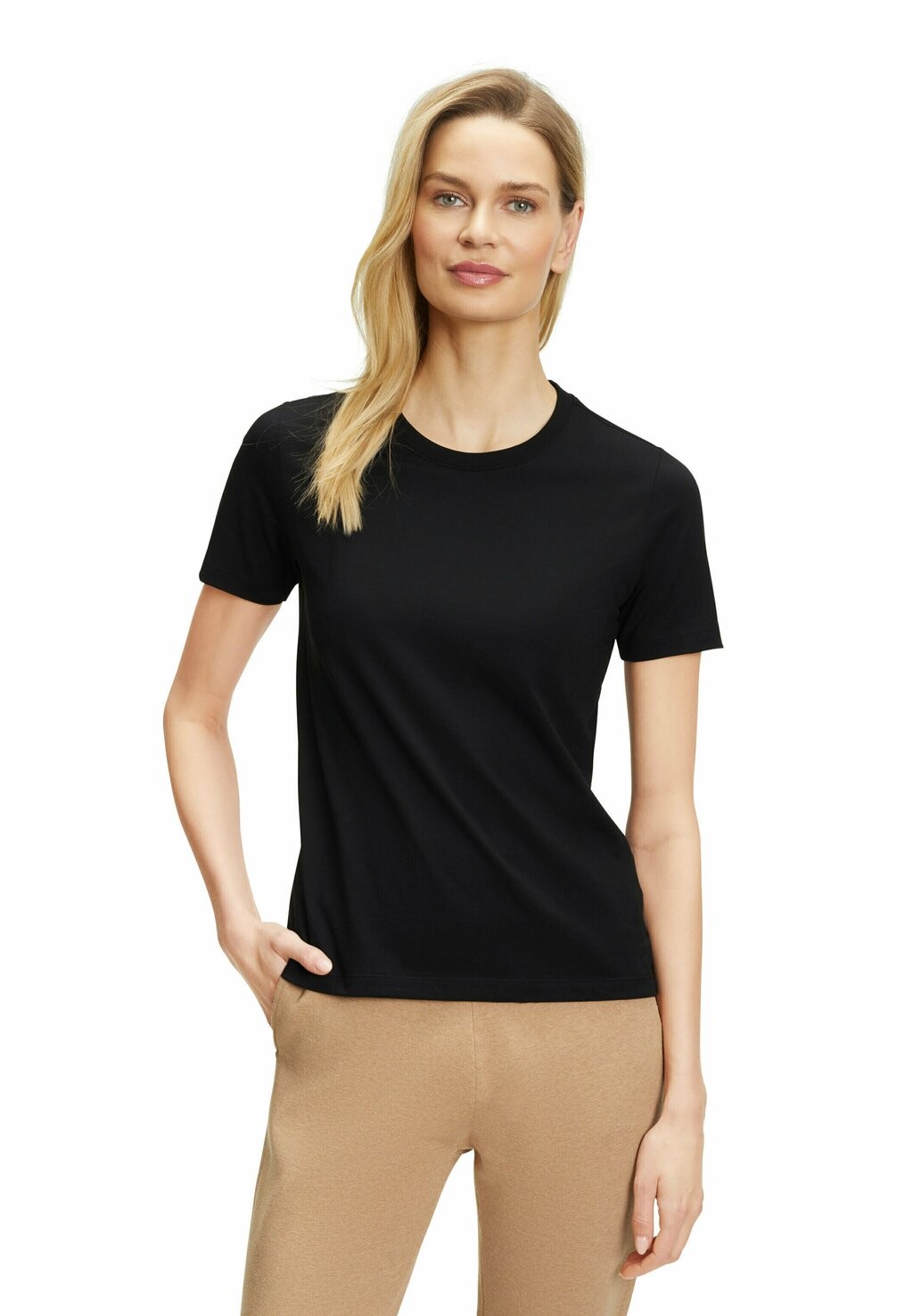 

Базовая футболка FALKE, черная (3000), Черный, Базовая футболка FALKE, черная (3000)