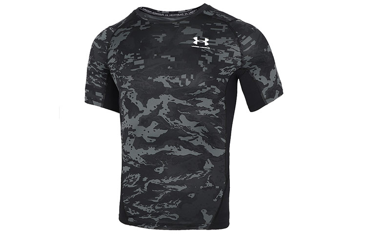 

Футболка мужская черная камуфляжная Under Armour, черный