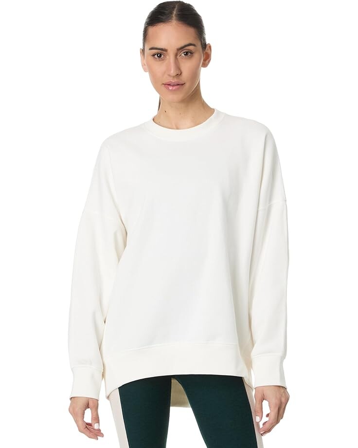 

Толстовка Beyond Yoga Solstice Oversized Sweatshirt, цвет Fresh Snow
