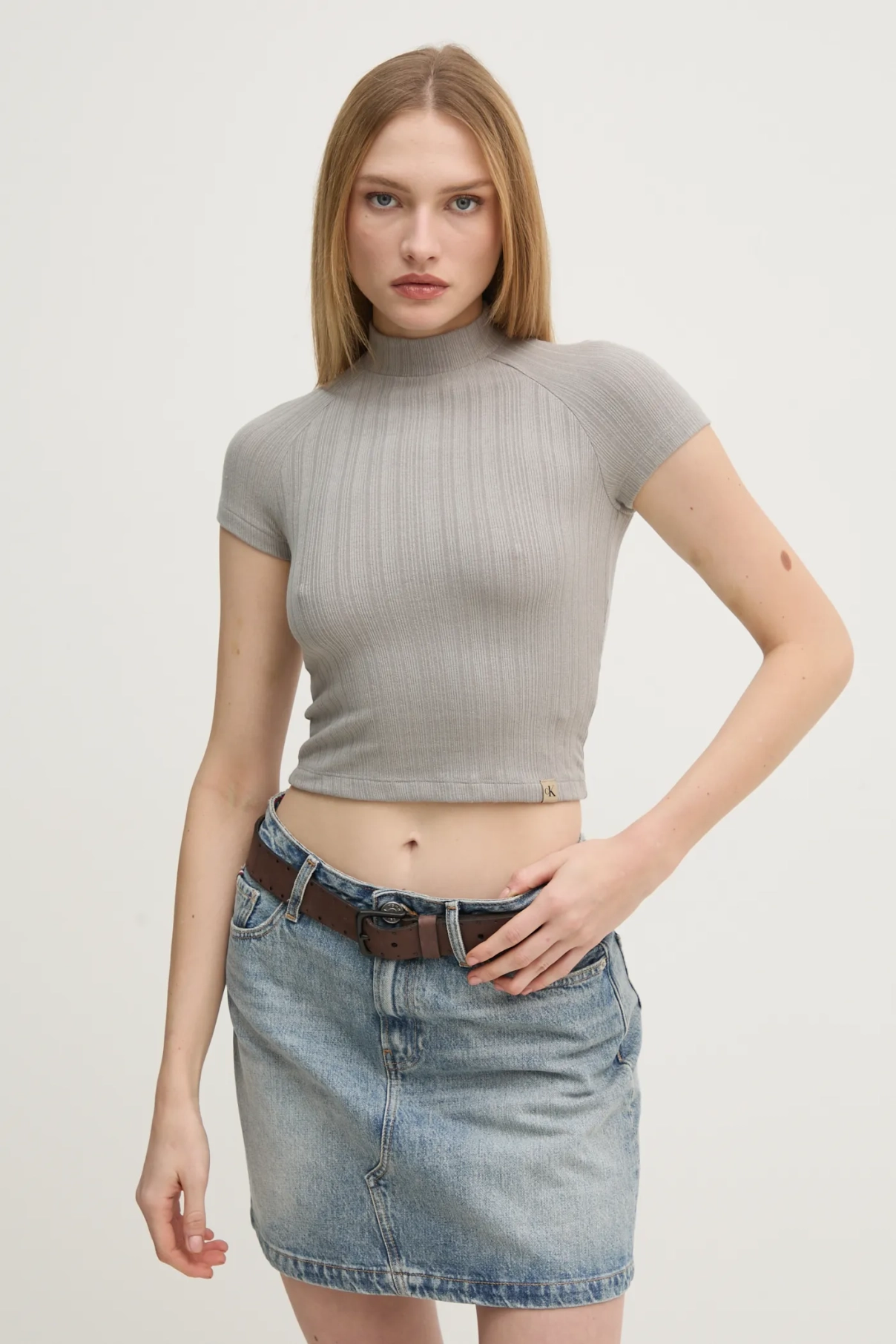 

Футболка Calvin Klein Jeans, серый