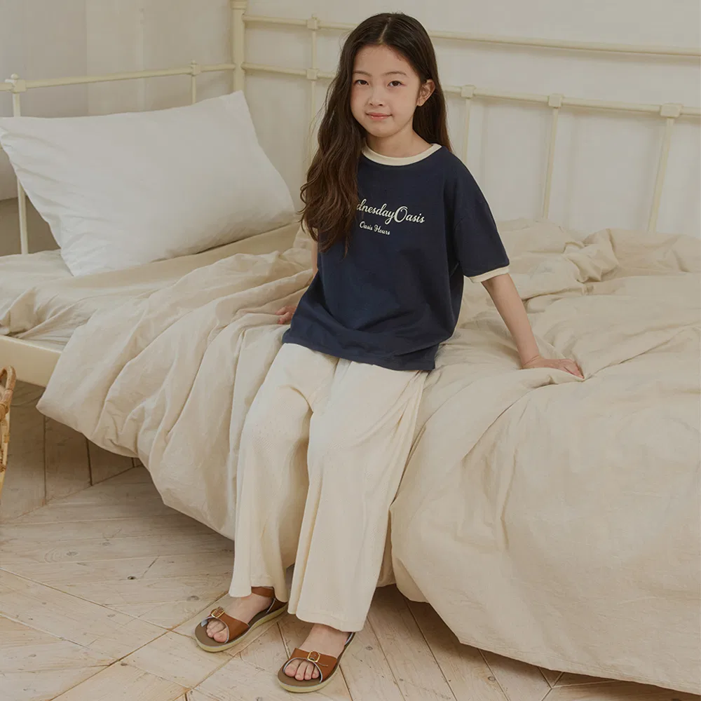 Детские спортивные брюки Button Banding кремового цвета от Wednesdayoasis Kids — фото 2