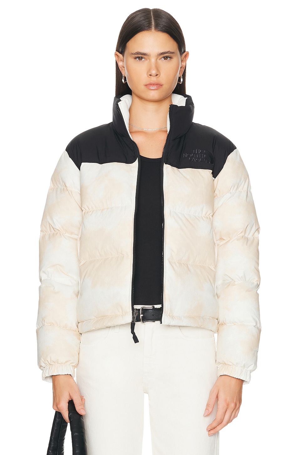 

Мятая куртка Rev Nuptse The North Face, цвет White Dune Low Fi Hi Tek Dye Print