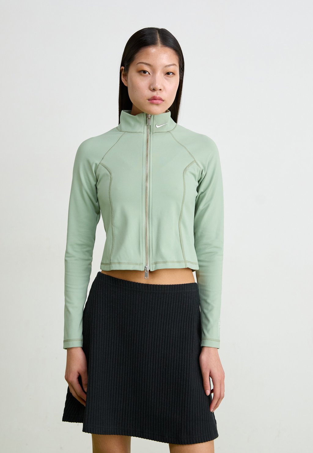 

Тренировочная куртка JACKET Nike Sportswear, зеленый