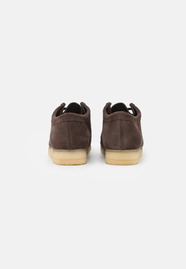 Повседневные кроссовки wallabee на шнуровке Clarks Originals, Dark Brown — фото 3