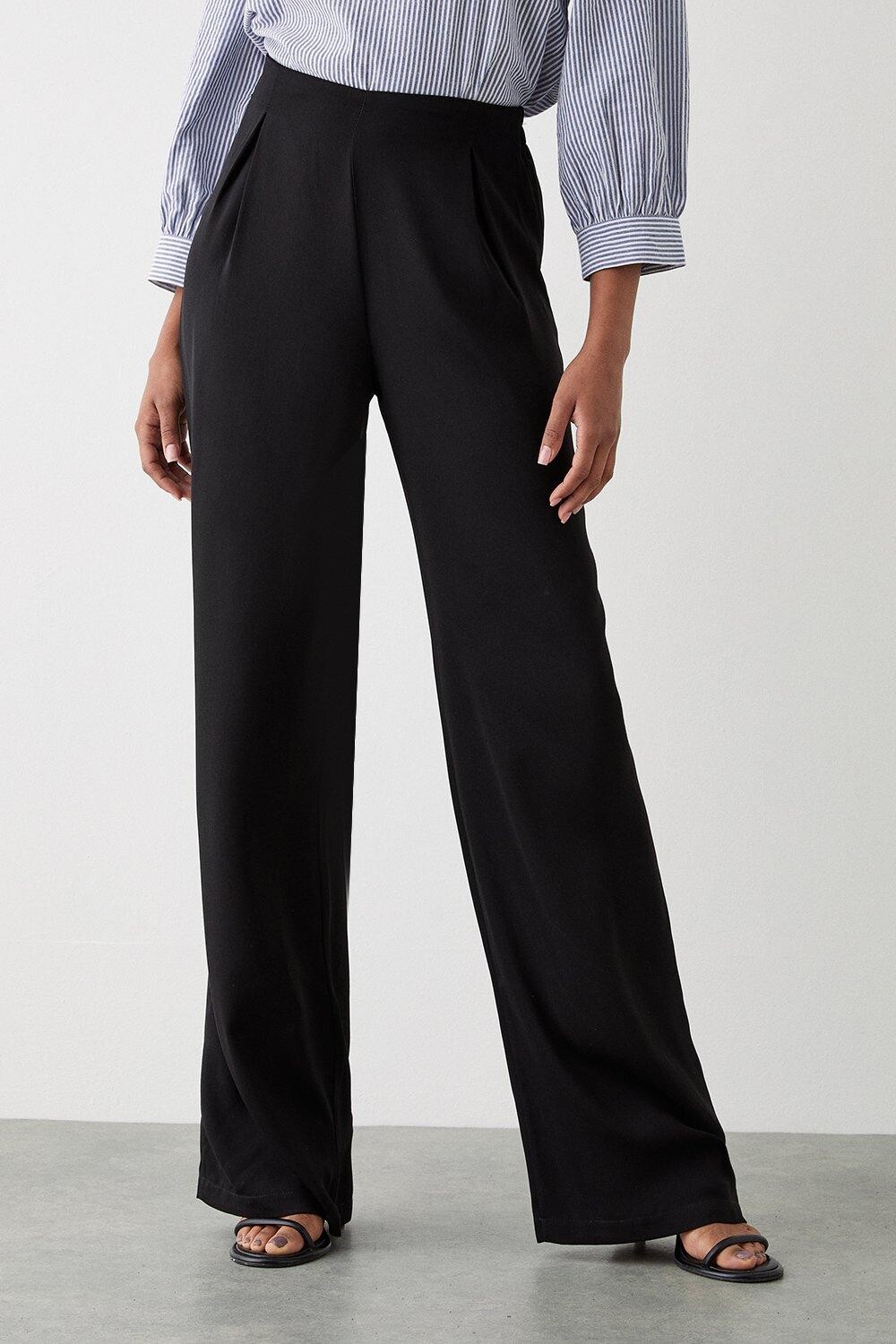 

Высокие широкие брюки на подтяжках Dorothy Perkins, черный