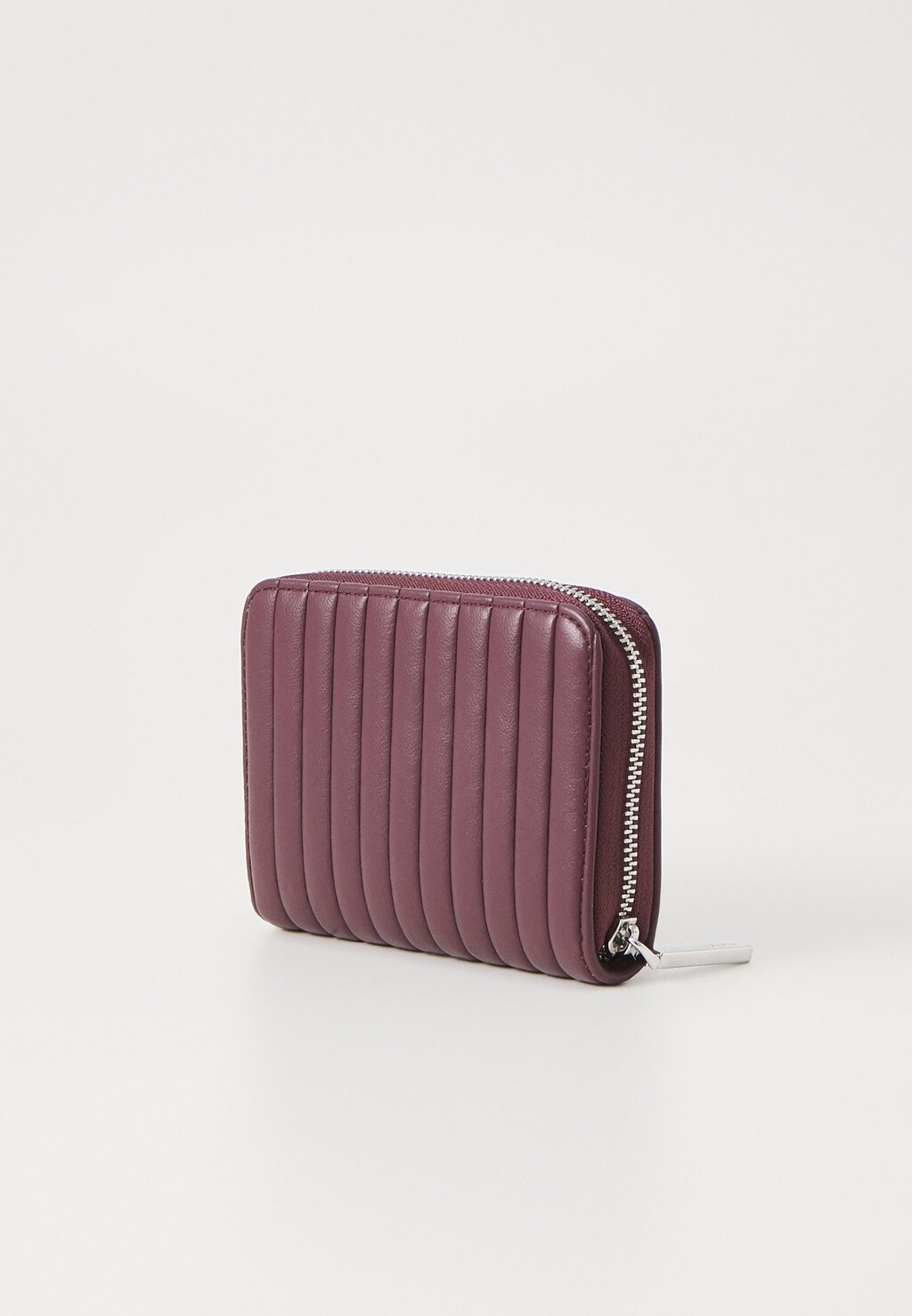 

Кошелек MINI LINE QUILT ZIP AROUND Calvin Klein, бордовый