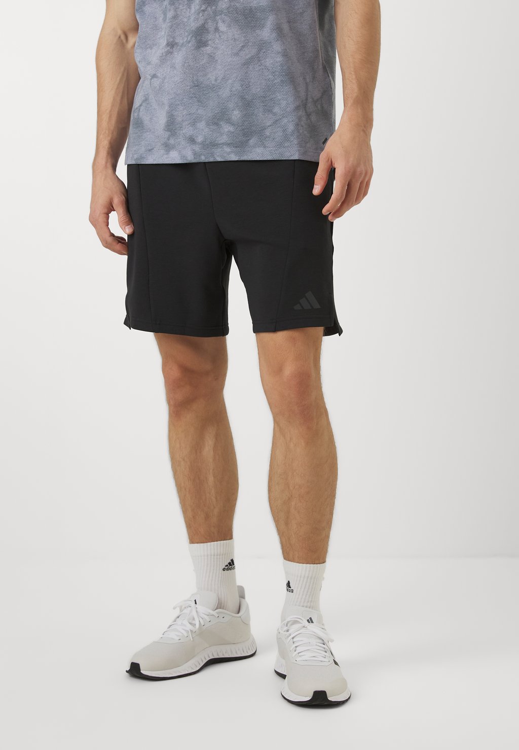 

Спортивные шорты adidas Performance, черный