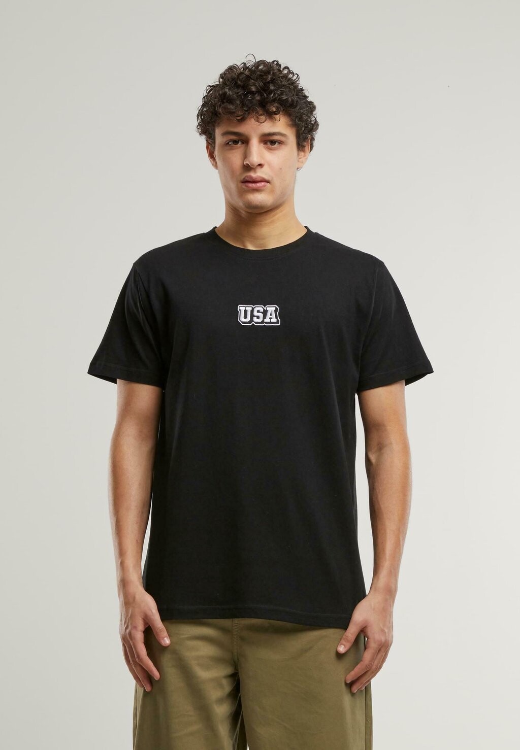

Футболка с принтом USA COLLEGE WORDING PATCH TEE Mister Tee, черный