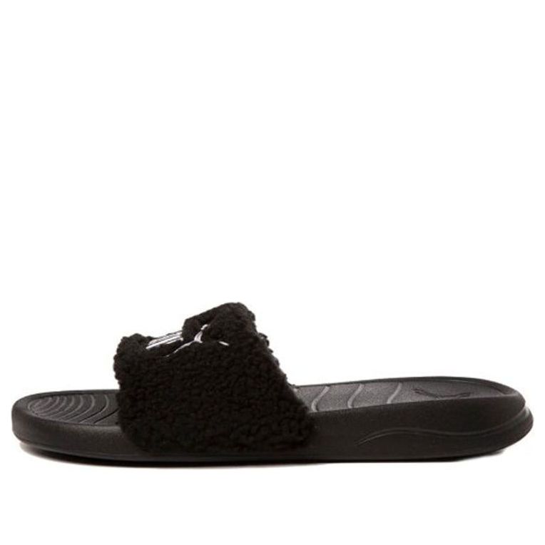 

Шлепанцы PUMA Popcat 20 Fleece Slippers Black, черный