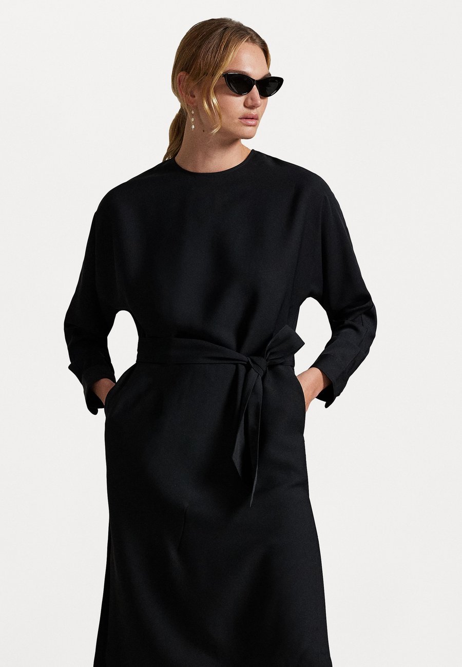 

Платье Polo Ralph Lauren BELTED SATIN DRESS, Polo Black/Black