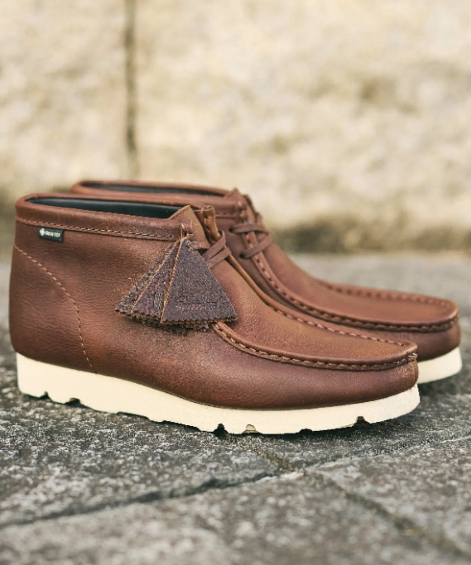 Мужские ботинки Clarks WALLABEE BOOT GTX коричневые