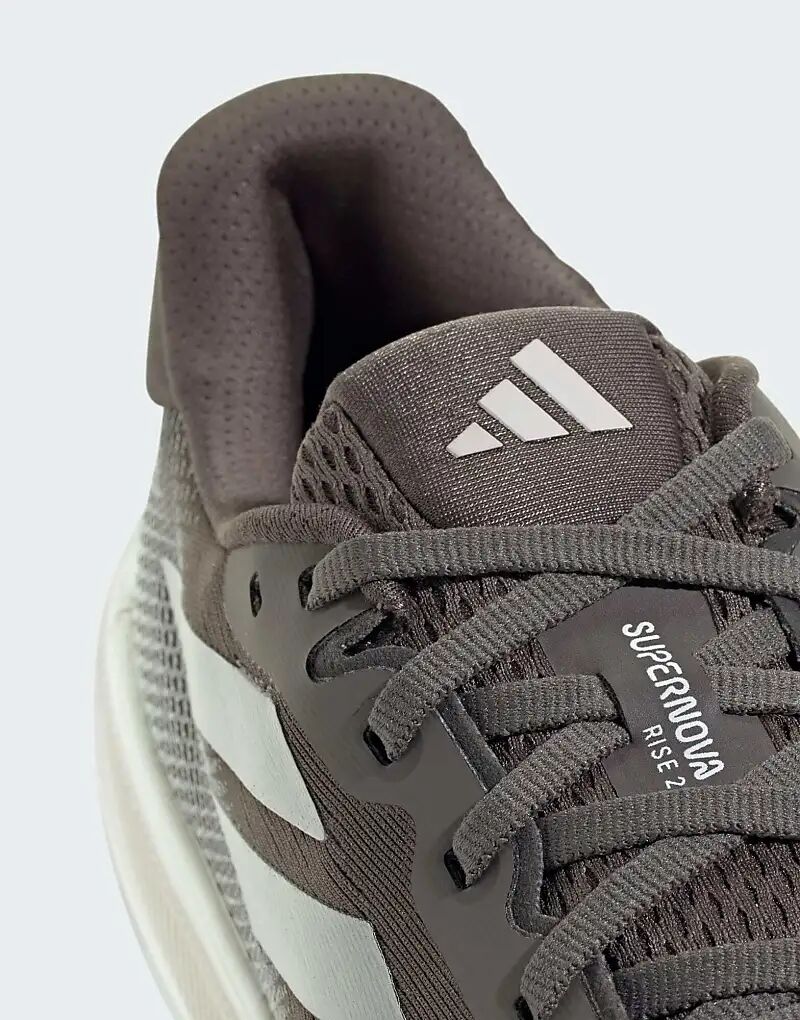 Кроссовки adidas Running Supernova rise 2 в сером цвете с нулевым металлическим блеском и кристаллами Adidas Performance — фото 2