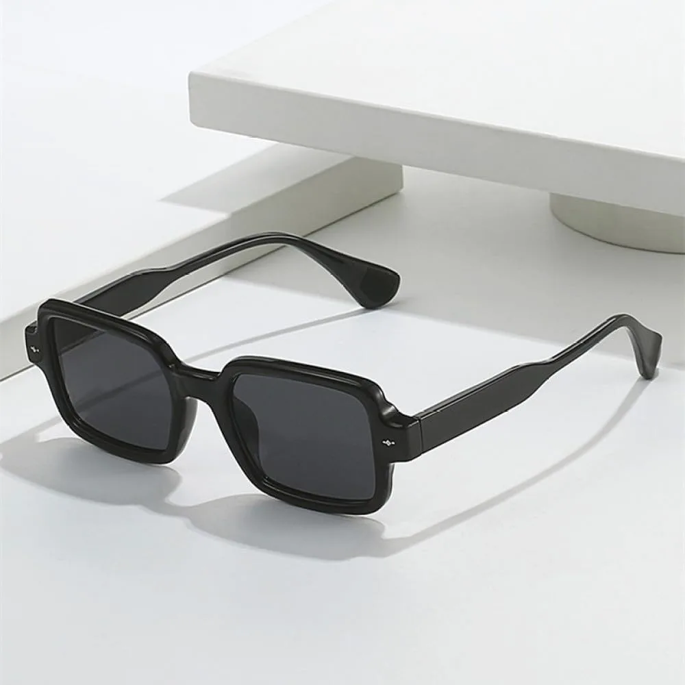 

Модные двухцветные солнцезащитные очки 2027 года для женщин, винтажные, с заклепками, защита от УФ-излучения UV400, прозрачная оправа для мужчин MTZJH, Gray Gray