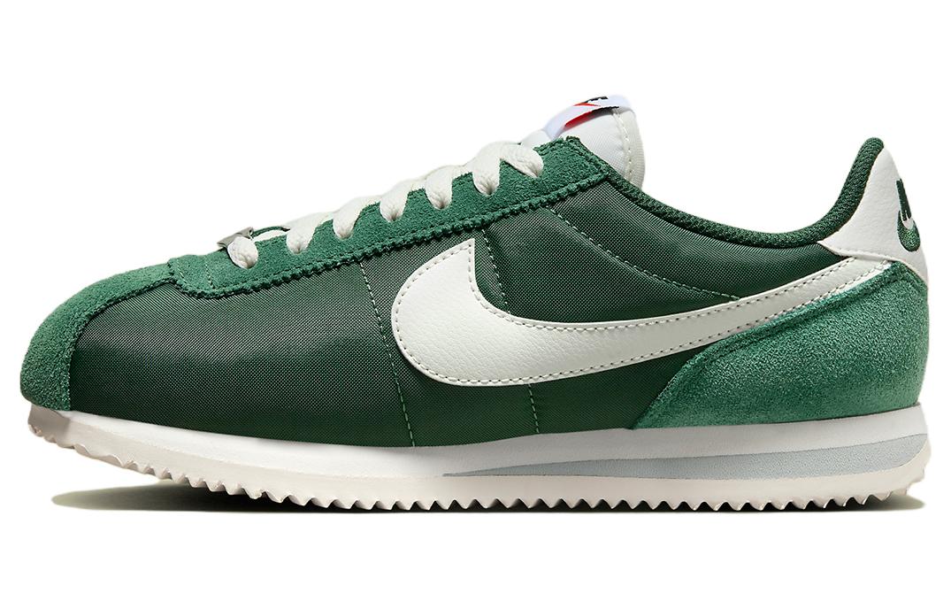 

Nike Cortez Кроссовки для женщин