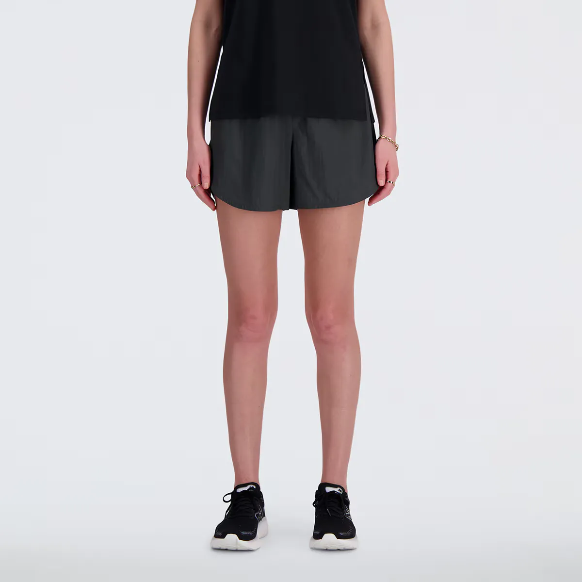 

Женские шорты Shifted New Balance, темно-серый