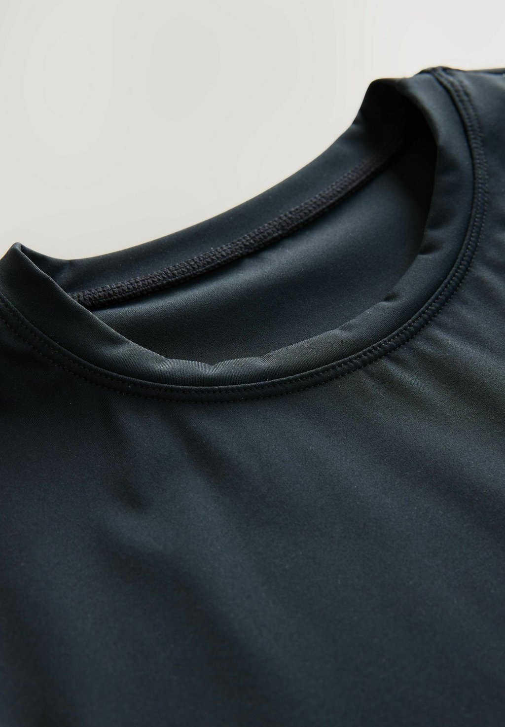 Базовая футболка REGULAR FIT-SELF SHORT SLEEVE Next, черный — фото 2