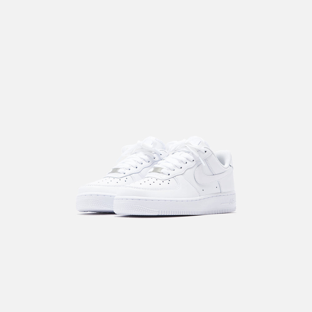 Кроссовки Nike WMNS Air Force 1, белый — фото 3