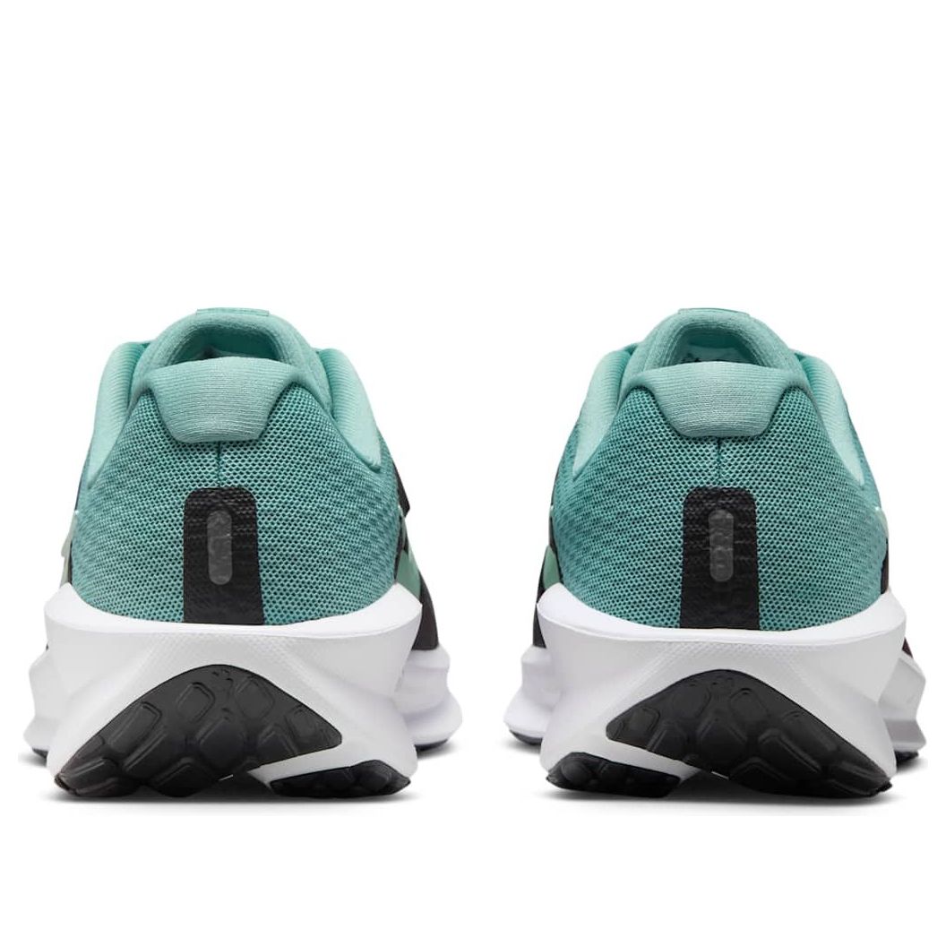 Кроссовки (WMNS) Nike Downshifter 13 Extra Wide 'Cannon' — фото 3