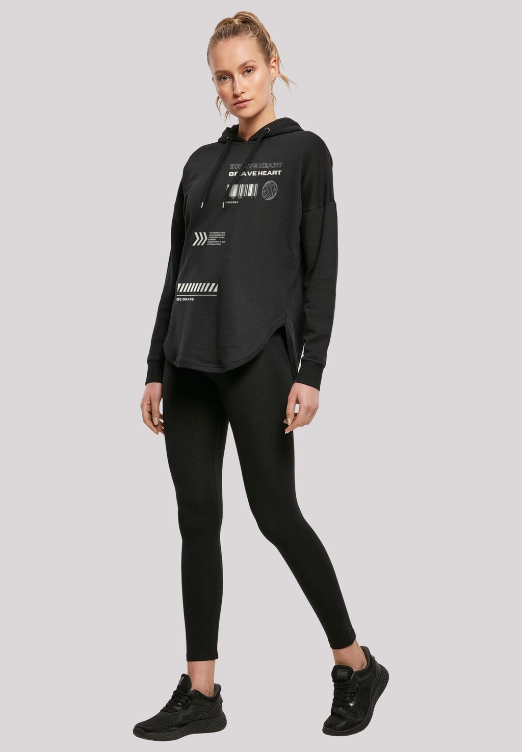 

Толстовка с капюшоном BRAVE HEART OVERSIZE F4NT4STIC, черный