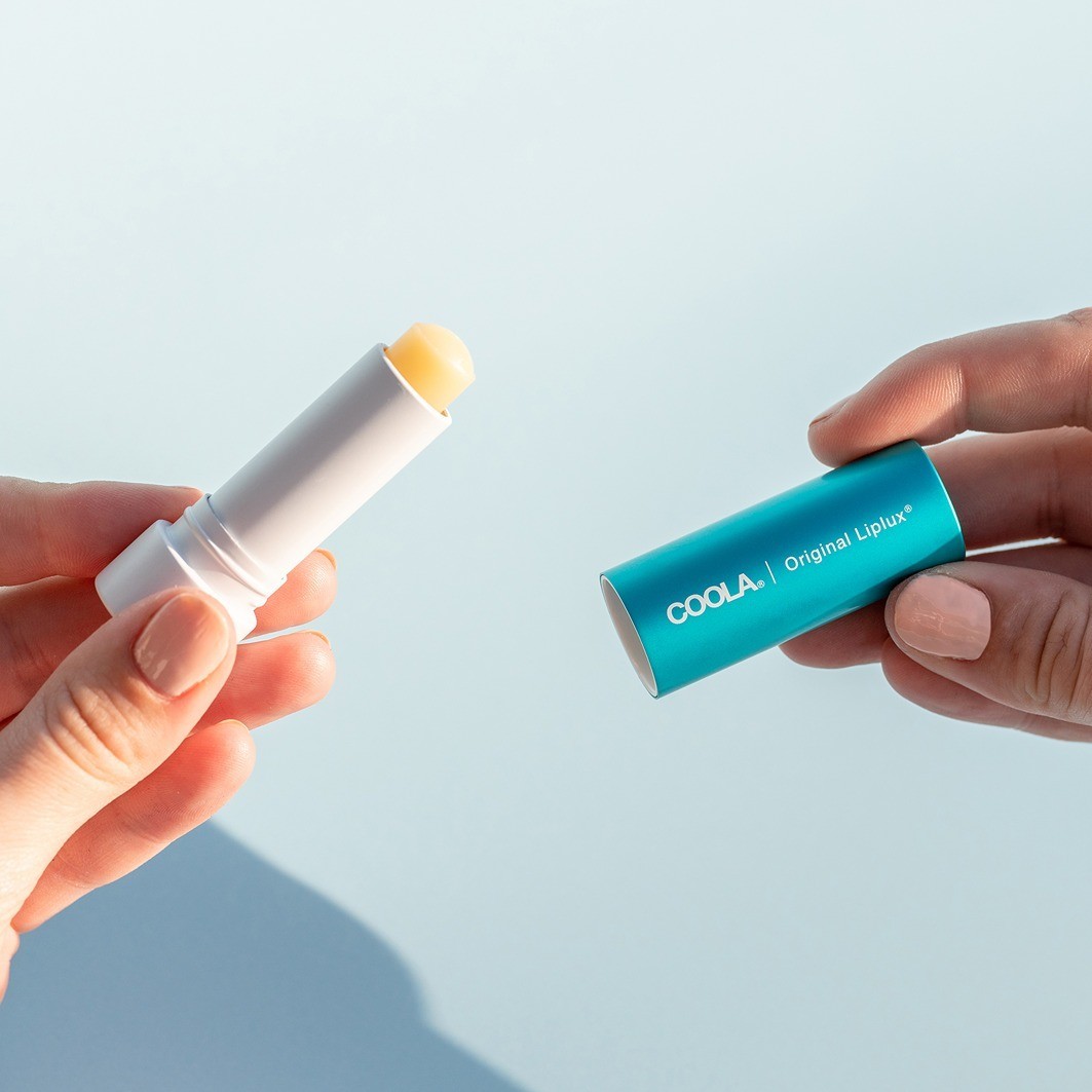 Бальзам для лица classic classic liplux lip balm original spf 30 Coola, объем 4.4 мл — фото 3