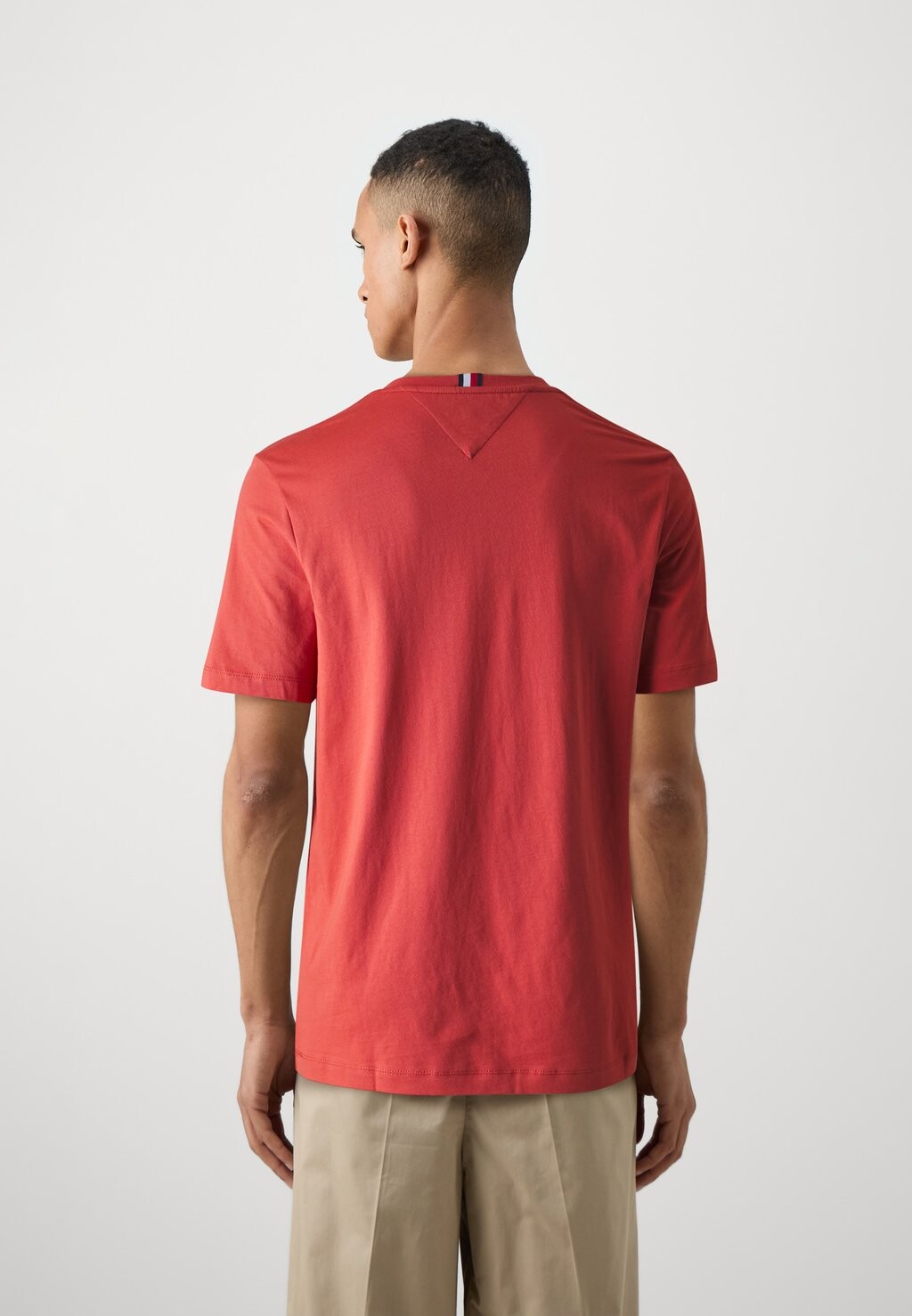 

Футболка с принтом CHEST STRIPE TEE Tommy Hilfiger, красный