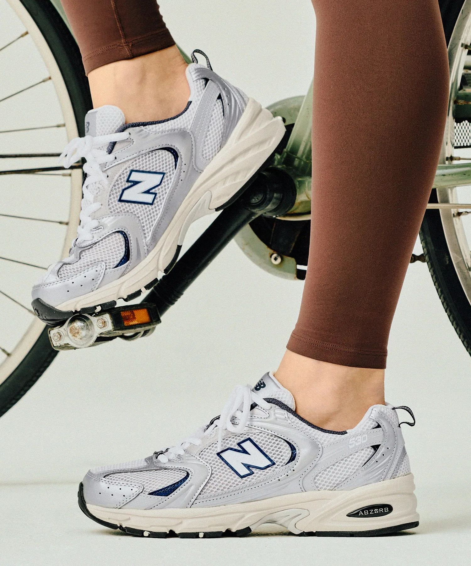 Унисекс кроссовки New Balance MR530 серебристые