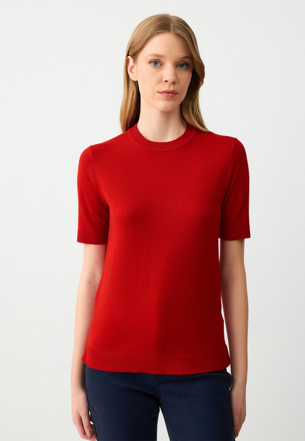 

Базовая футболка CREW NECK STRAIGHT CUT SHORT SLEEVE Jimmy Key, красный