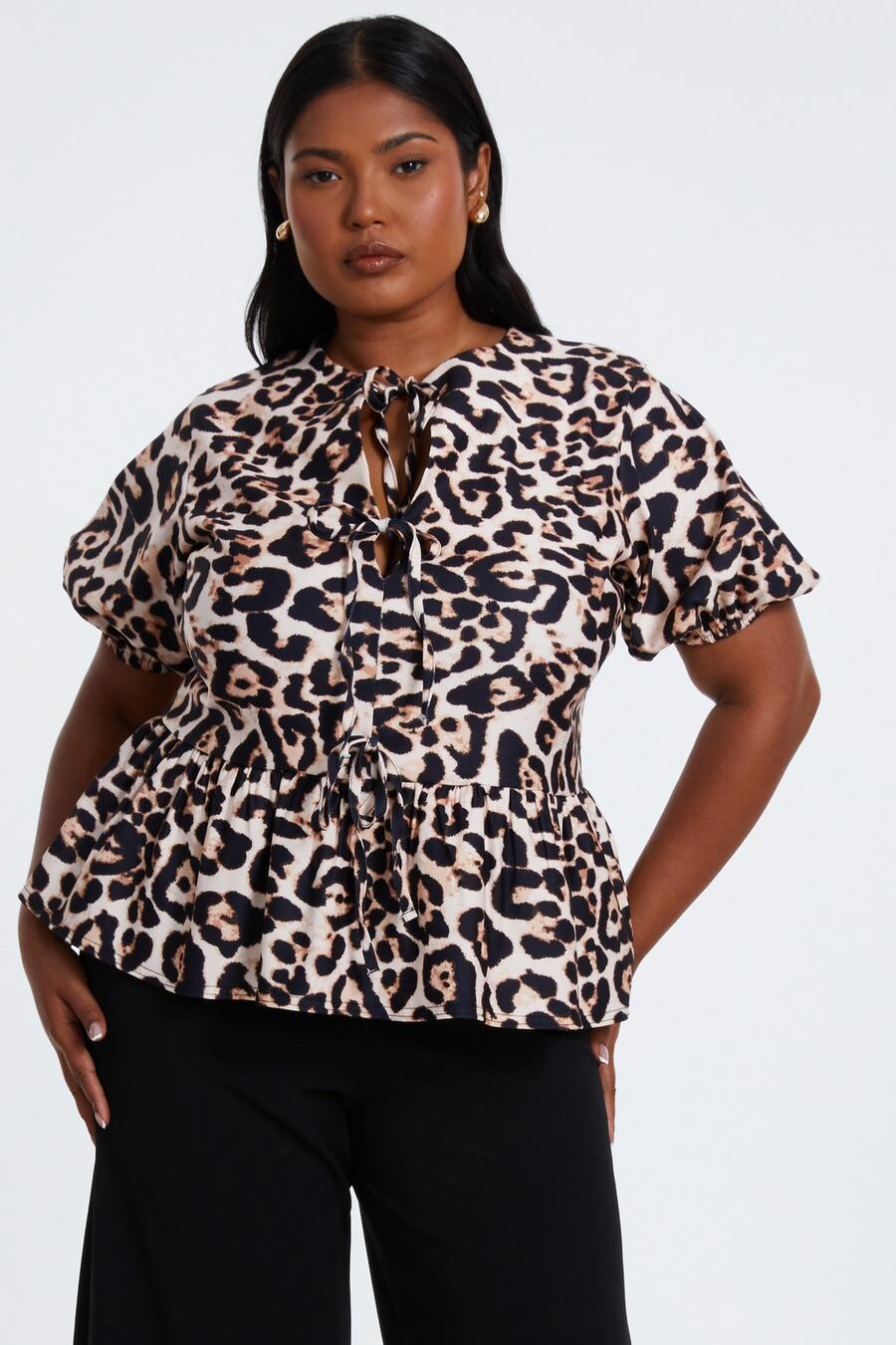 

Коричневый топ с завязками и леопардовым принтом Curve QUIZ Clothing