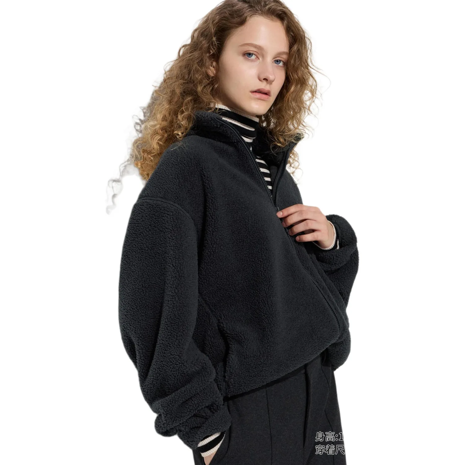 UNIQLO Пальто унисекс с бархатистой текстурой темно-серое — фото 4