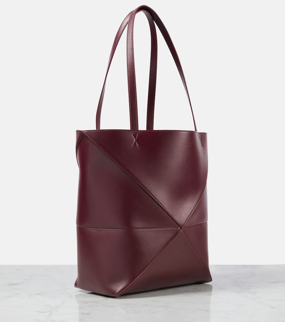 Складная кожаная сумка-тоут Puzzle Fold Medium Loewe, Dark Burgundy — фото 4