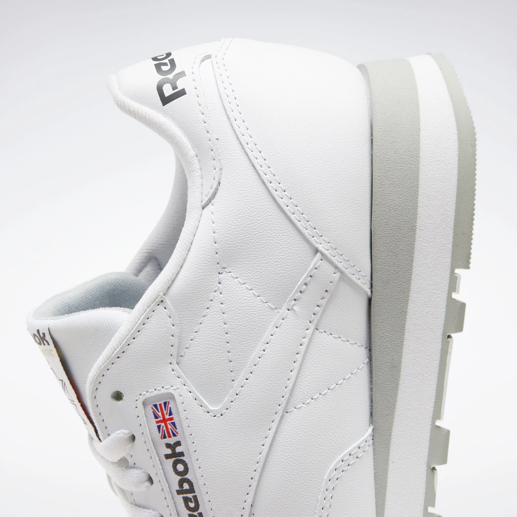 

Кроссовки Reebok Classic "CLASSIC LEATHER", серый