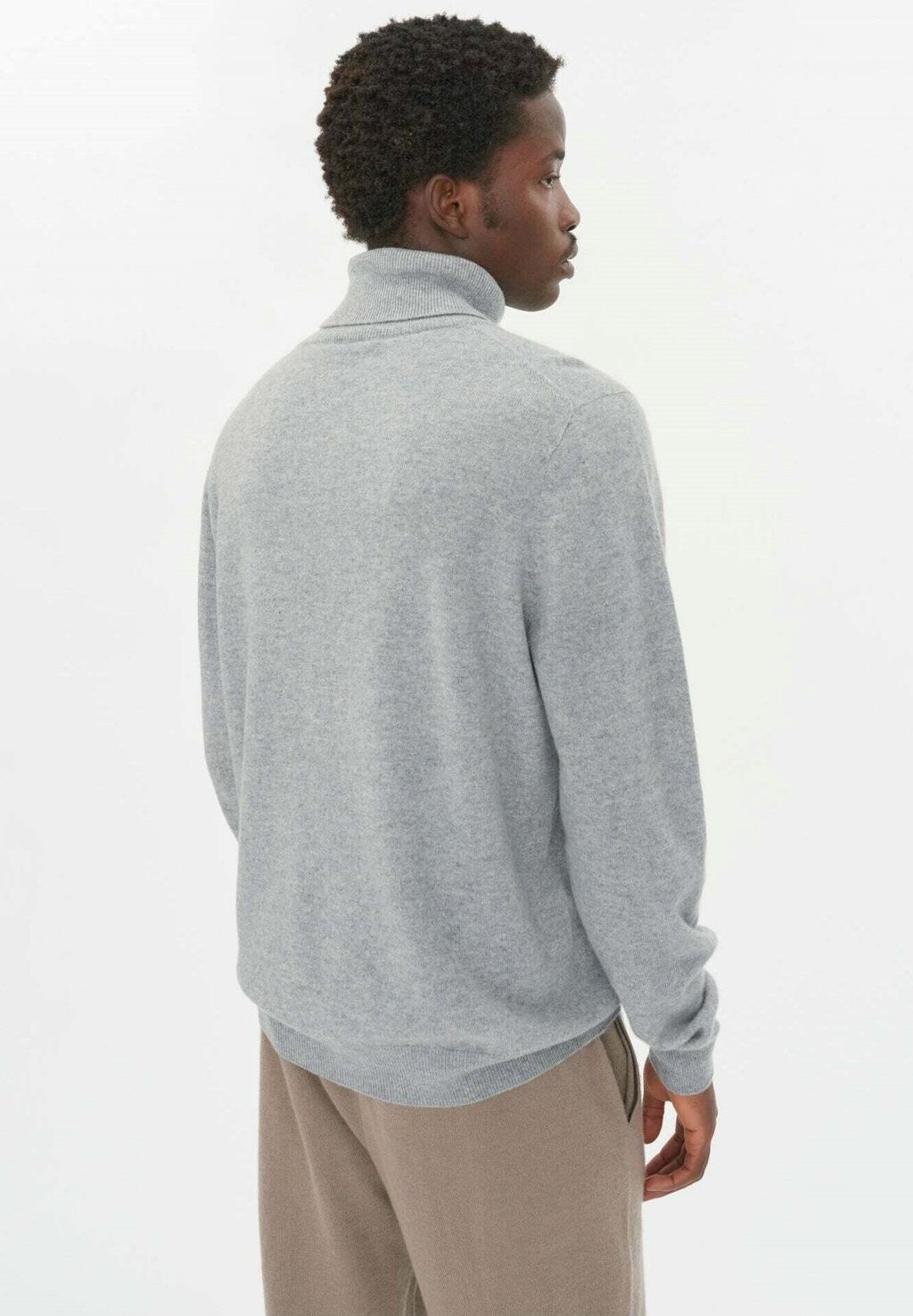 

Джемпер PRODUKT E ROLLKRAGEN GOBI Cashmere, серый