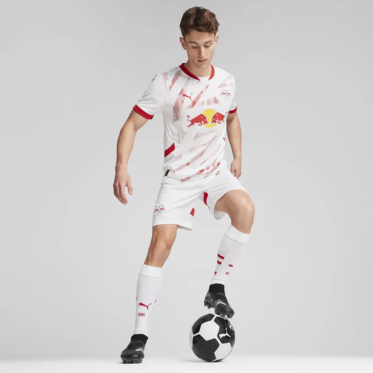

Футболка мужская домашняя RB Leipzig 2024-2025 Puma, белый