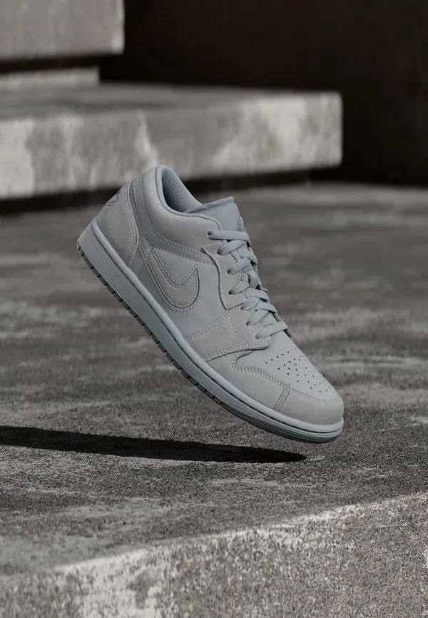 Кроссовки air jordan 1 low se craft Jordan, Wolf Grey/Smoke Grey/Lemon Wash