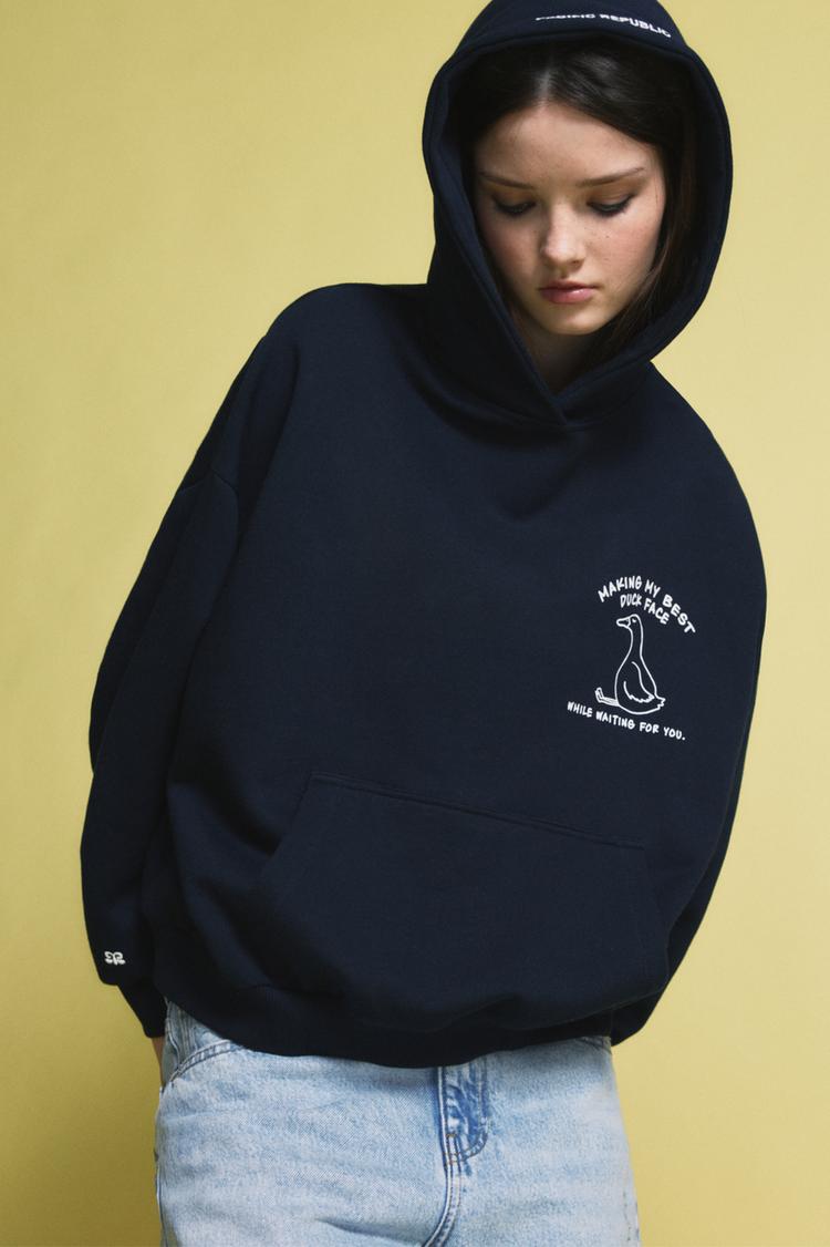

Толстовка с принтом утки Pull And Bear, синий