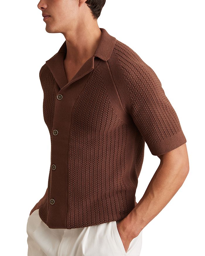 

Кубинская рубашка Regular Fit с ребристым узором REISS, коричневый