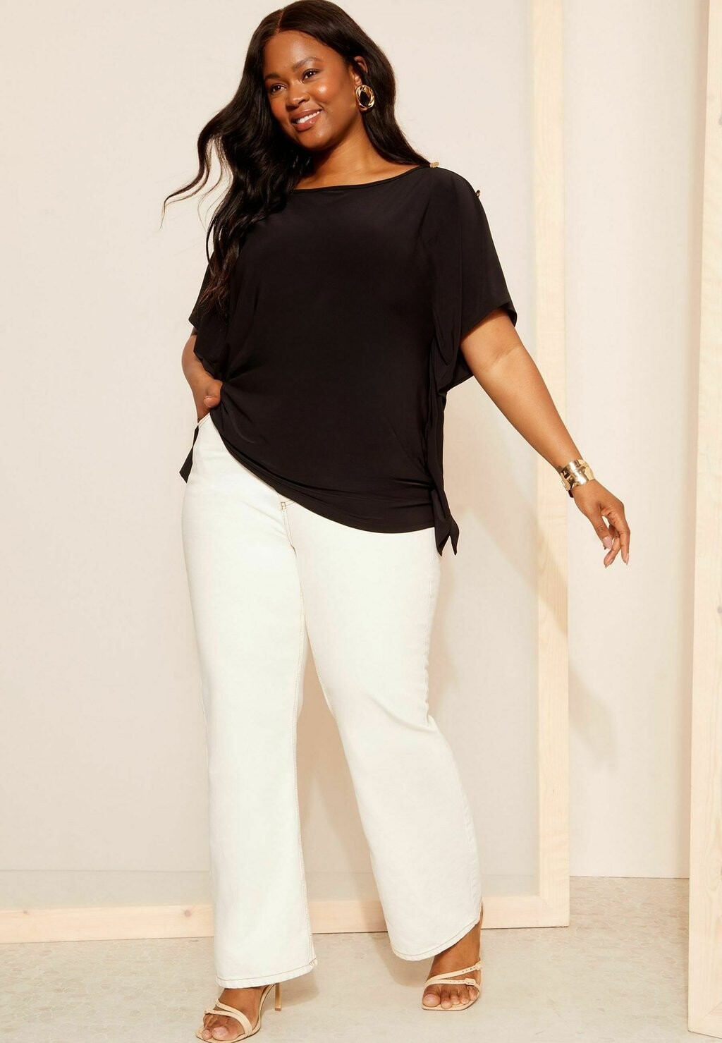 

Базовая футболка WITH BUTTON DETAIL REGULAR FIT Friends Like These, черный