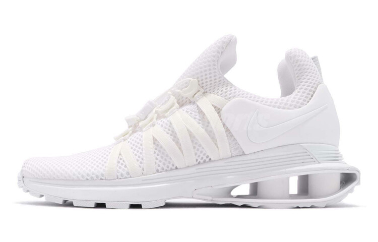 

Кроссовки Nike Shox Gravity Series для женщин