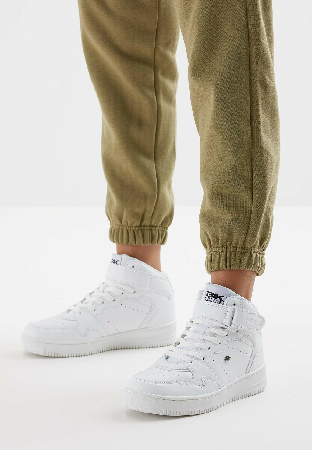 

Кроссовки высокие AURA MID British Knights, цвет white