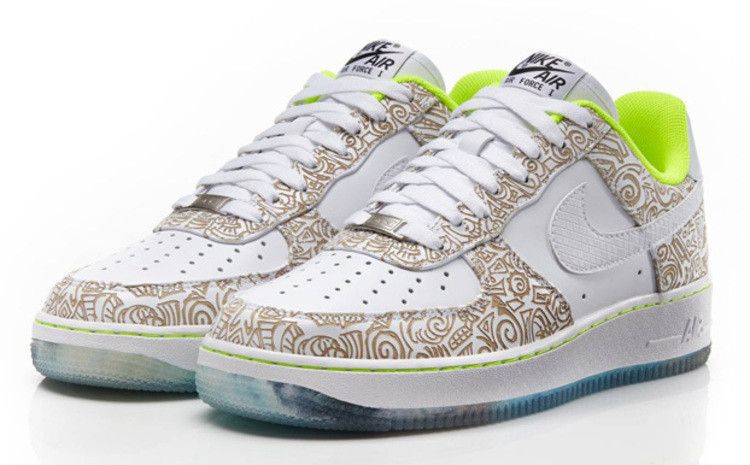 Кроссовки Nike Air Force 1 07 LE 'Doernbecher', белый — фото 2