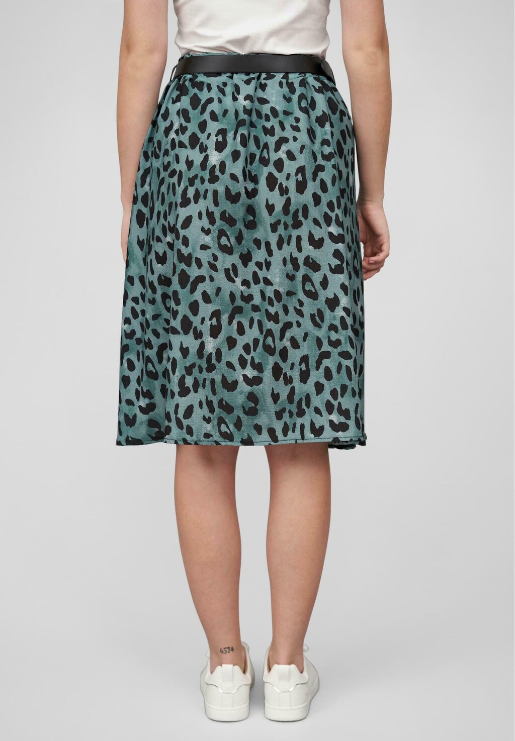 

Юбка-колокольчик Crepe Mit Leo Print Inklusive Gürtel Cloud 5ive, зеленая