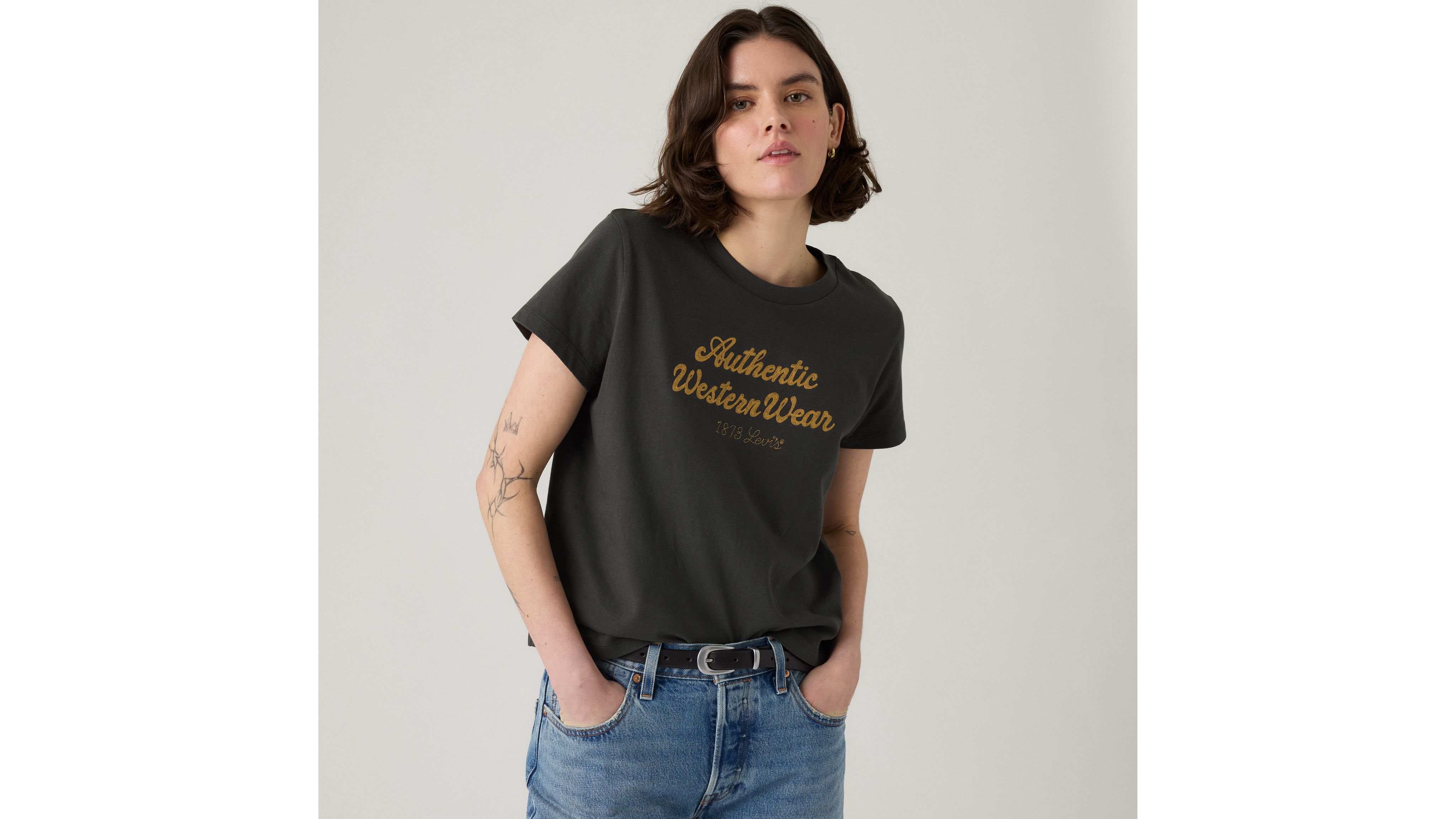 

Футболка с графическим принтом и свободным принтом Levi's, Pirate Black - Black