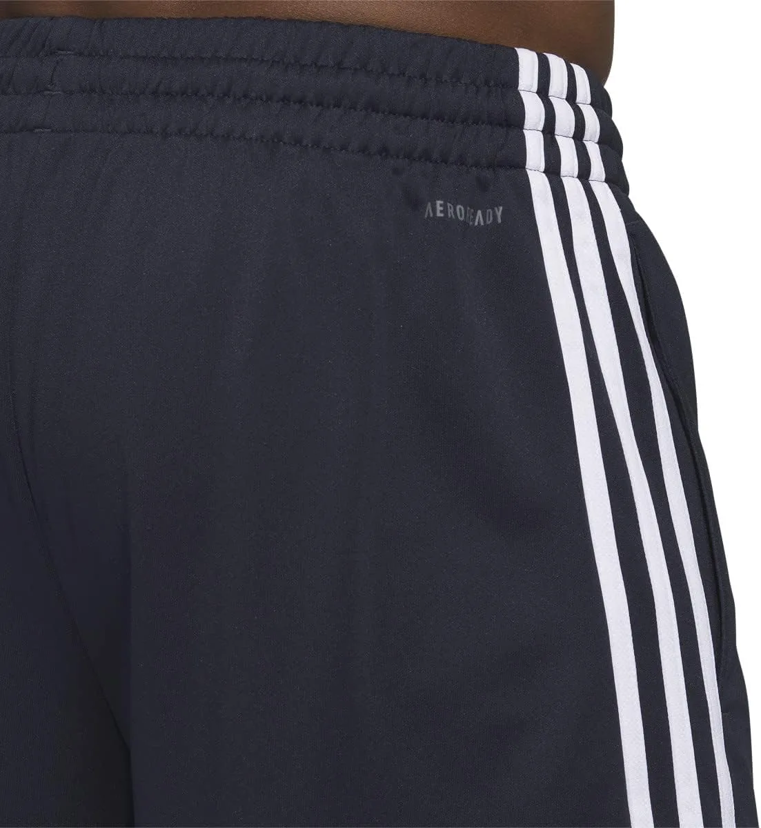 Шорты баскетбольные adidas Originals Legends 3-Stripes — фото 4