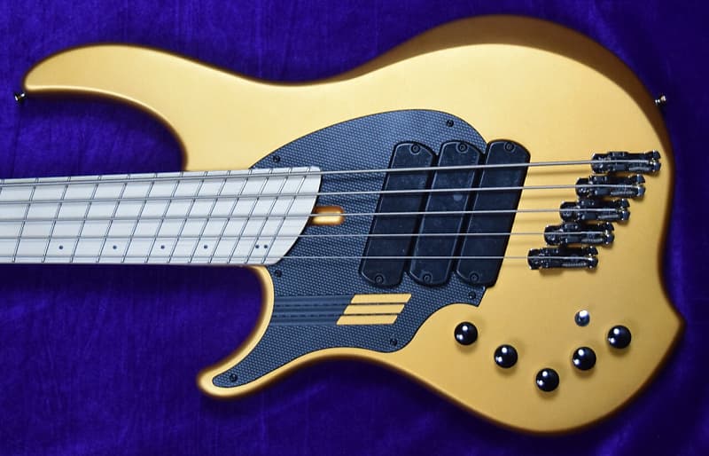 

Басс гитара Dingwall NG-3 5 String LEFTY, Matte Gold Metallic / Maple