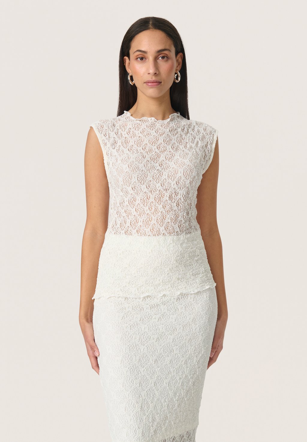 

Блуза Soaked in Luxury, кремовый